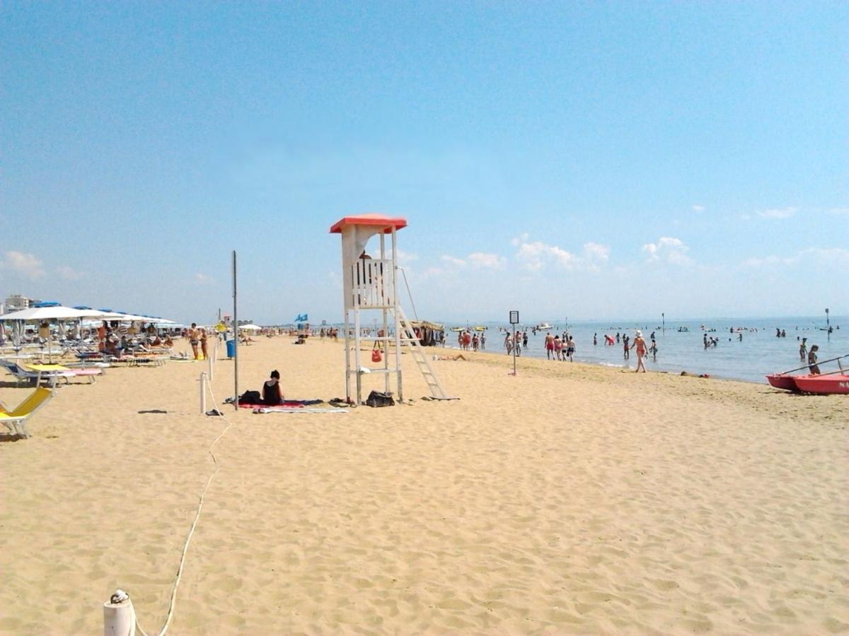 Lucerna Apartments At Sabbiadoro Beach Lignano Sabbiadoro Dış mekan fotoğraf